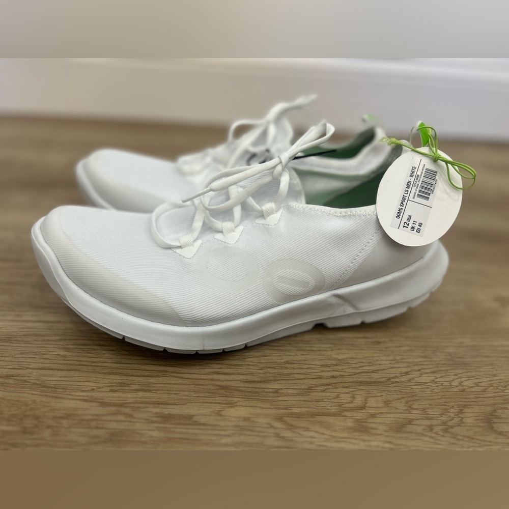 OOFOS NWT OOmg Sport LS white recovery shoes Athletic comfort athleisure sz 12